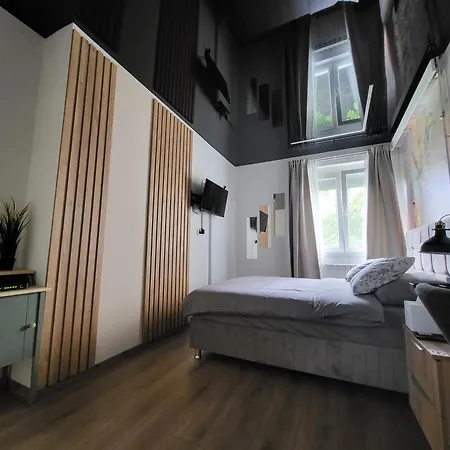 Luxury Square 2214