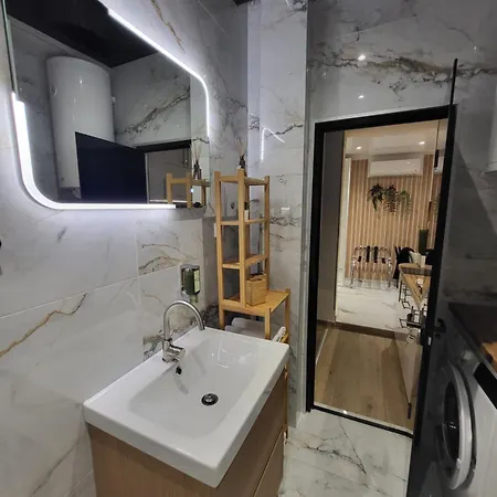 Luxury Square 2214 Apartment Belgrade