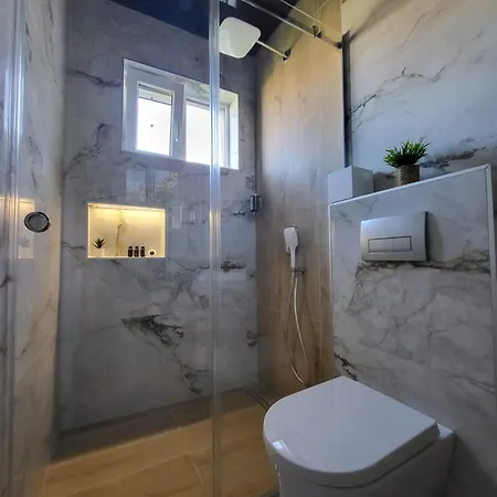 Luxury Square 2214 Apartment Belgrade