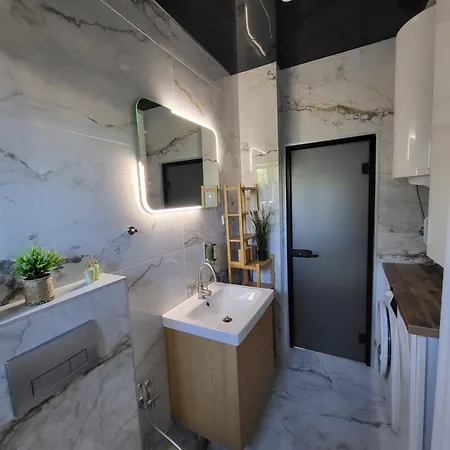 Luxury Square 2214 Belgrade