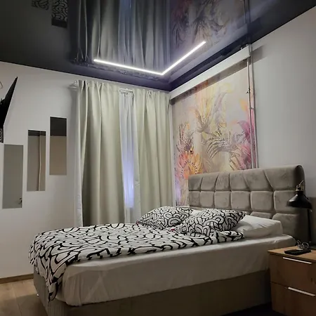 Luxury Square 2214